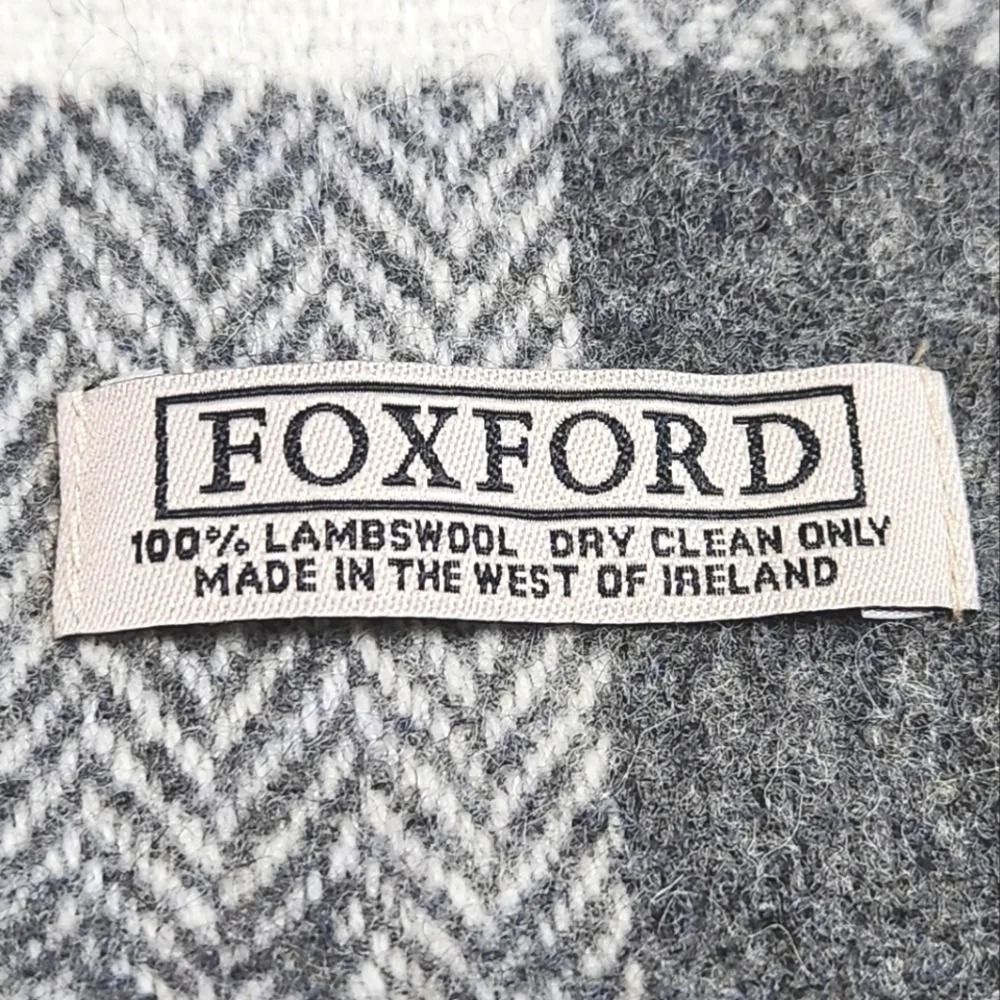 FOXFORD Lambswool Fringed Scarf- Neutral Block